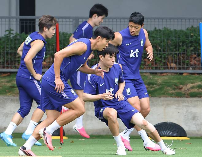 2026 북중미 월드컵에 출전하는 한국 축구 국가대표팀 선수들이 8일(현지시간) 멕시코 과달라하라 인근 사포판의 치바스 바예 베르데에서 훈련하고 있다. 연합뉴스