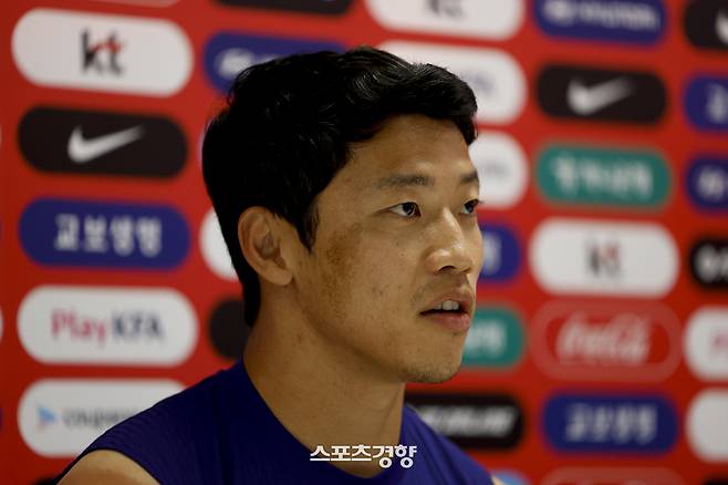 한국 남자 축구 대표팀 황희찬이 8일(현지 시간) 멕시코 과달라하라 치바스 베르데 바예 경기장에서 열린 2026 북중미 월드컵 훈련에 앞서 기자회견을 진행하고 있다. 2026.06.09 멕시코 과달라하라 | 문재원 기자