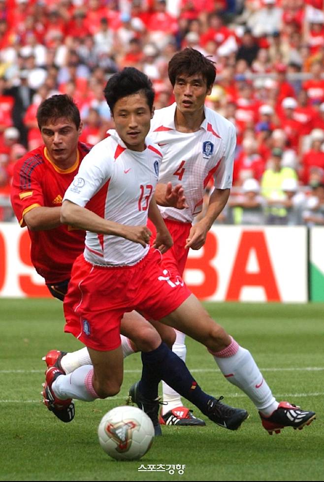 2002 한일 월드컵 때 이을용.   경향신문 DB