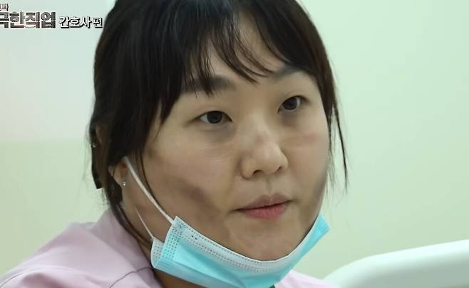 ▲ 이수지가 간호사 현실 고증으로 현직 간호사들의 공감을 자아냈다. 출처|유튜브 채널 '핫이슈지'
