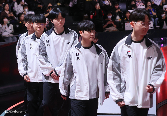 KT 롤스터.
