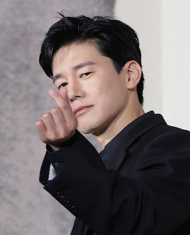 '참교육'의 주인공 김무열. 해외에서 "한국의 '존 윅'이라는 호평을 한몸에 받고 있다. 사진 연합뉴스