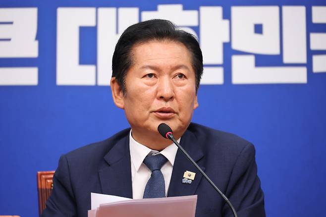정청래 더불어민주당 대표가 지난 10일 국회에서 열린 최고위원회의에서 발언하고 있다. 연합뉴스