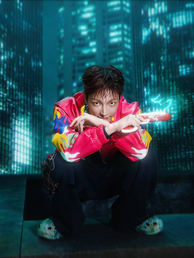 Group Ateez is heightening fans anticipation for their comeback by releasing new concept photos that utilize an entire city as a game stage. The newly released photos capture Ateezs unique, intense, and unrivaled atmosphere, drawing significant attention to the new album.