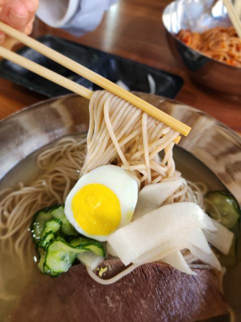 부다면옥의 순메밀냉면.