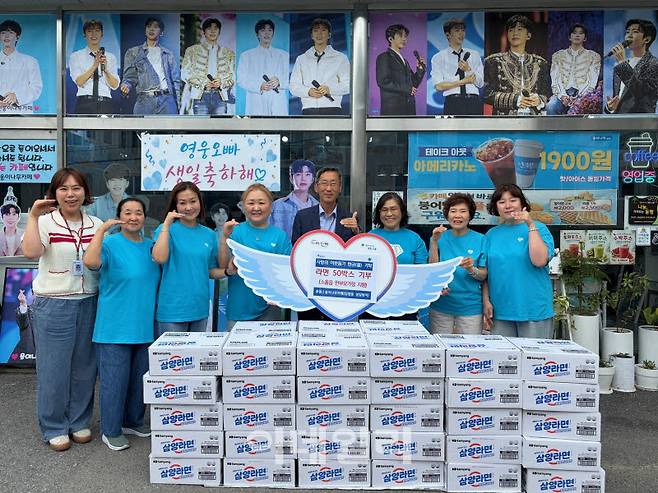 카페 웅이나무 회원들.(사진=포천시)