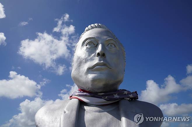 일론 머스크 흉상 [로이터=연합뉴스. 재판매 및 DB 금지]