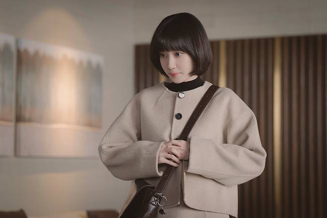 ‘이상한 변호사 우영우’(2022)에서 자폐 스펙트럼을 가진 주인공 변호사 ‘우영우’(배우 박은빈). /KT스튜디오지니