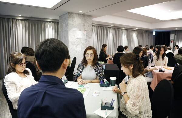 한국브리지협회 김혜영 회장은 "브리지를 하면 머릿속이 정리되고, 명상이나 힐링을 한 기분이 든다"고 강조했다.