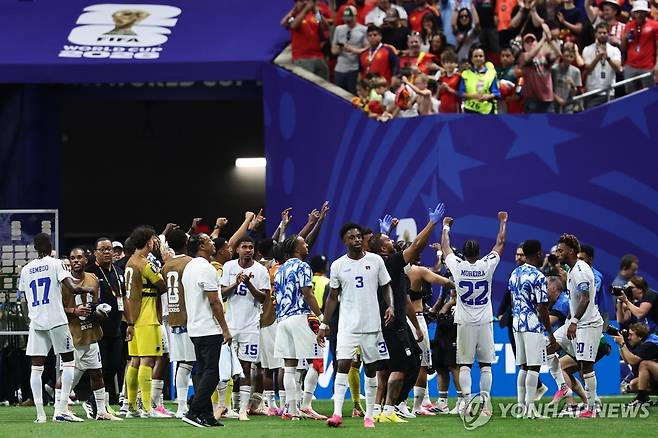 0-0 무승부 후 기뻐하는 카보베르데 선수들 [EPA=연합뉴스]