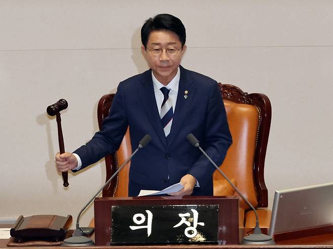 조정식 신임 22대 국회 후반기 국회의장이 지난 5일 오후 서울 여의도 국회 본회의장에서 열린 제436회 국회(임시회) 제1차 본회의에서 의사봉을 두드리고 있다. 2026.6.5 뉴스1