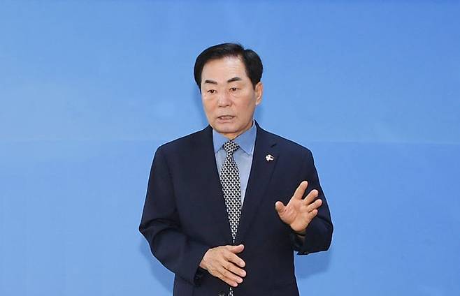 [창녕=뉴시스] 성낙인 경남 창녕군수가 당선 소감을 밝히고 있다. (사진= 창녕군 제공) 2026.06.17. photo@newsis.com *재판매 및 DB 금지