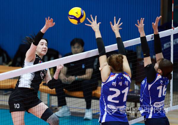 2026 한국실업배구연맹 & 프로배구 퓨처스 챔프전, 여자부 MVP 고민지의 이야기.(사진=김경수 기자/ 발리볼코리아닷컴 DB자료)