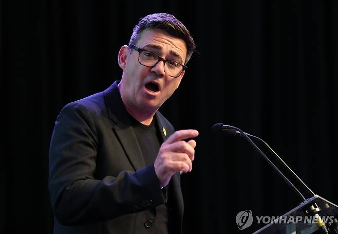 당선 소감 밝히는 버넘 시장 [EPA=연합뉴스 자료사진. 재판매 및 DB 금지]