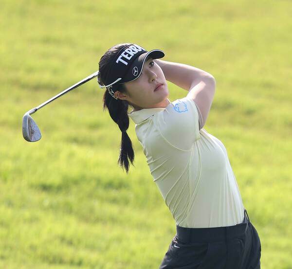 2026년 한국여자프로골프(KLPGA) 투어 인카금융 더헤븐 마스터즈 대회에 출전한 김민별 프로가 1라운드에서 경기하는 모습이다. 사진제공=KLPGA (사진을 무단으로 사용하지 마십시오.)