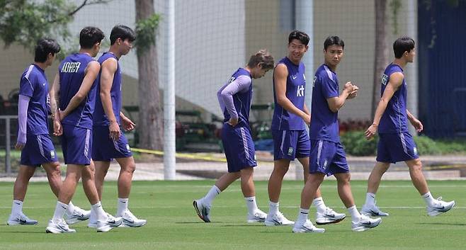 한국 축구 대표팀이 20일(한국시간) 멕시코 과달라하라 인근 사포판의 치바스 베르데 바예에서 훈련하고 있다. 사진=연합뉴스