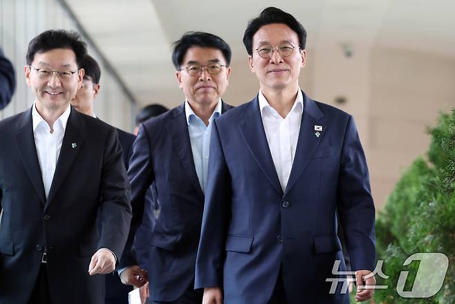 김민석 국무총리가 22일 오전 서울 종로구 정부서울청사 별관에서 열린 출입기자단 간담회에 참석하고 있다. 2026.6.22 ⓒ 뉴스1 김명섭 기자