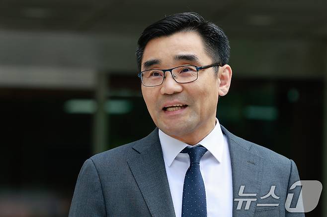 장우성 내란특검팀 특검보가 22일 오후 서울 서초구 중앙지방법원에서 박성재 전 법무부 장관 1심 선고 내용에 대한 입장을 밝히고 있다. 2026.6.22 ⓒ 뉴스1 안은나 기자