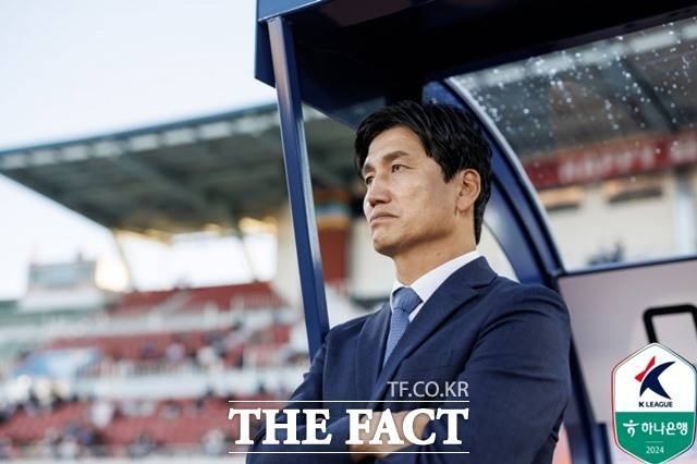 전북현대의 정정용 감독이 오는 8월 5일 서울월드컵경기장에서 열리는 맨시티와 '2026 쿠팡플레이 시리즈' 1경기에서 맞설 팀K리그의 사령탑에 선정됐다./K리그
