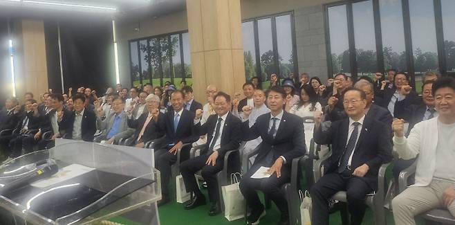 ▲ 남북체육교류협회는 24일 경기 일산 원마운트 스포츠클럽에서 ‘아리스포츠컵 국제유소년축구 원산대회 출범식 및 후원의 밤’ 행사를 열었다.  김여진 기자