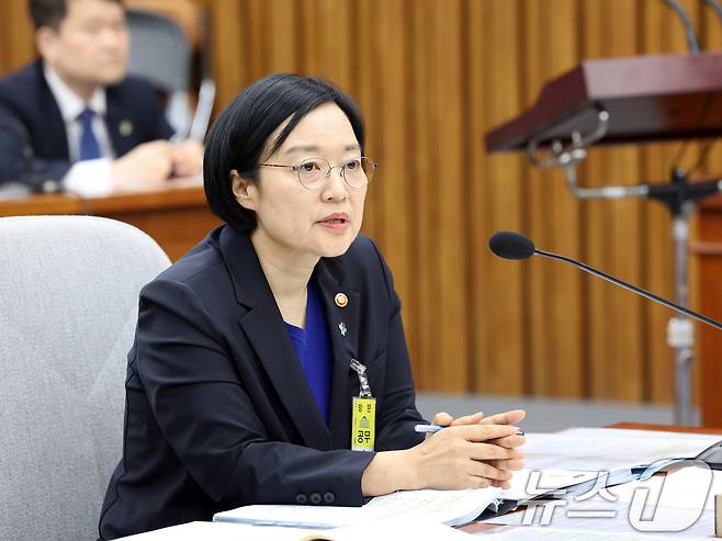 한성숙 국무총리 후보자가 26일 오전 서울 여의도 국회에서 열린 인사청문회에서 의원 질의에 답하고 있다. 2026.6.26 ⓒ 뉴스1 황기선 기자