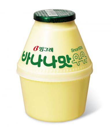 . 한국인에게는 오래된 추억의 음료였던 바나나우유가 외국인에게는 '마시는 한국 여행 인증템'으로 등극했다. 아시아경제DB