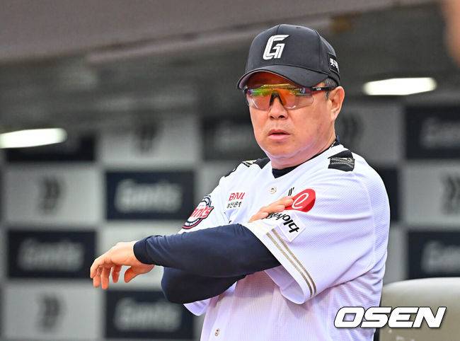 [OSEN=부산, 이석우 기자] 롯데 자이언츠 김태형 감독 096 2026.06.23 / foto0307@osen.co.kr