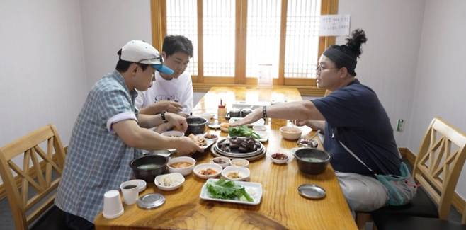 '전지적 참견 시점' 예산 암소 소복 갈비집 방문&nbsp;
