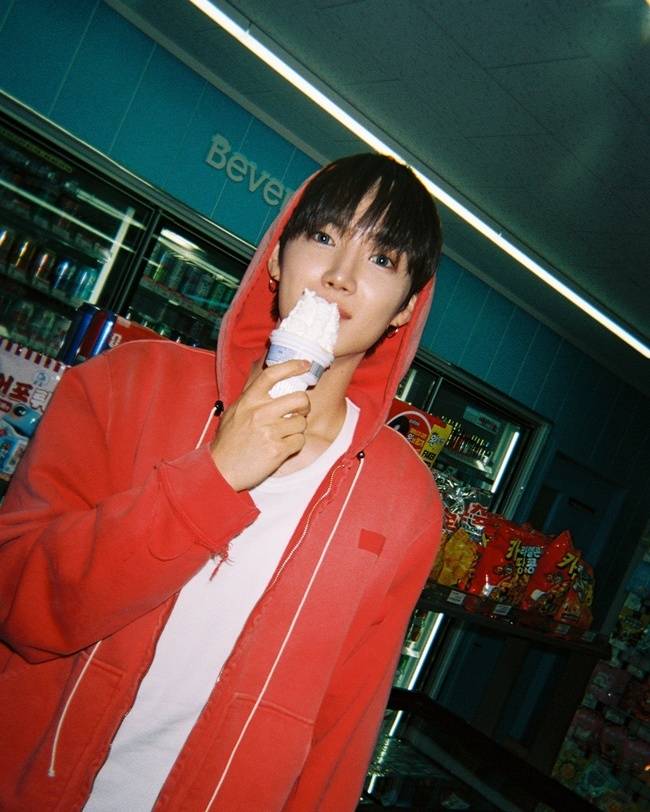 Rookie boy band AxMxP has exuded a fresh charm by releasing behind-the-scenes photos for their first digital single, Convenience Store Lights (24 Hours). FNC Entertainment captured the members natural daily lives through SHINS FILM, Roll 1, a set of behind-the-scenes photos personally taken by member Kim Shin.Set against the backdrop of a convenience store, the released photos complete a sophisticated aesthetic by adding the vintage color tones characteristic of film cameras. Member Kim Shin personally participated in the photo shoot, adding significance by capturing the vivid atmosphere of the location.Released on the 24th, Convenience Store Lights (24 Hours) is a song that blends bossanova rhythms with hip-hop R&B genres. Member Ha Yu-jun participated in writing the lyrics, infusing the song with AxMxPs unique musical color. The track delicately expresses the deepening emotions felt within daily life under the lights of a convenience store in the early morning. AxMxP plans to continue their active career as a next-generation band by taking the stage at the 2026 Palette Festival - Goyang in July and the 2026 Sound Planet Festival - Incheon in September.