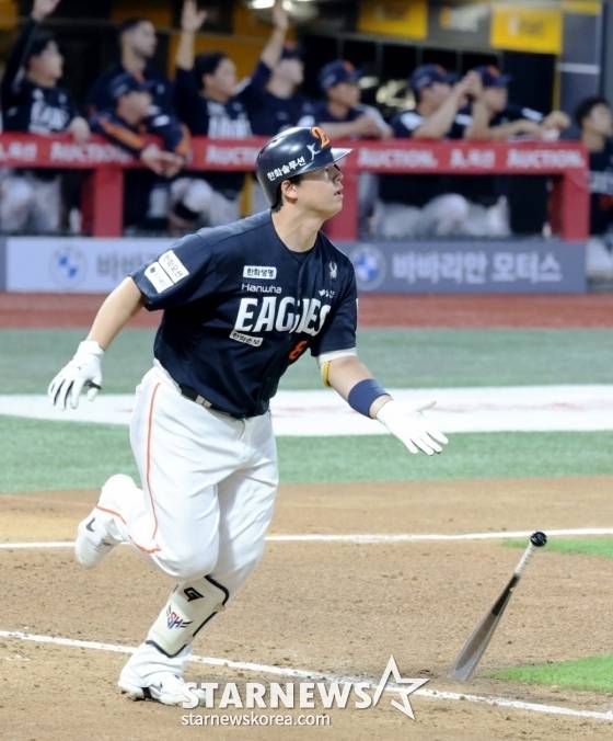 [한번에쓱] 노시환이 이러면 넘어간다!  '6회초 랜더스 추격에 찬물 끼얹는 투런홈런'