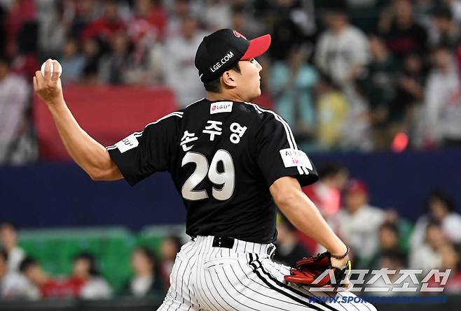 15일 인천SSG랜더스필드에서 열린 SSG와 LG의 경기. LG 손주영이 있다. 인천=박재만 기자 pjm@sportschosun.com/2026.05.15/