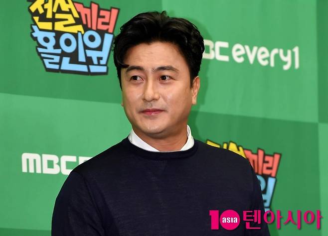 안정환이 공식석상에 참석했다. / 사진=텐아시아DB