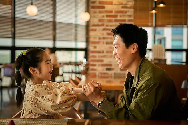 넷플릭스 영화 '남편들' 스틸. 사진 제공=넷플릭스