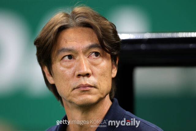 홍명보 축구대표팀 감독은 29일 멕시코 축구대표팀 훈련장에서 공식 기자회견을 개최해 사임 소식을 발표했다./게티이미지코리아