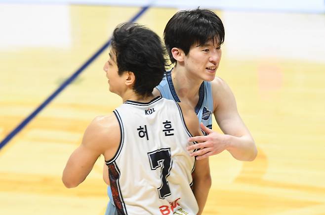 허훈과 이정현. 사진제공=KBL
