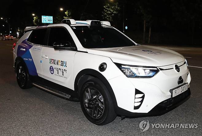 강남구 일대에서 운행 중인 레벨3 심야 자율주행택시 [연합뉴스 자료사진]