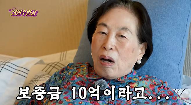 Actor Jun Won-ju visited a high-end Silver Town via his YouTube channel to receive a consultation regarding residency, but discovered that immediate move-in was not possible due to a waiting list of 80 people. Jun Won-ju was satisfied with the Silver Towns environment, which featured hotel-class facilities and views of the Han River, and expressed a strong intention to sign a contract; however, he expressed disappointment upon being informed that a waiting period of six months to over a year was required.In a video released on the YouTube channel Jun Won-ju In-gong, Jun Won-ju visited the Silver Town based on a recommendation from an acquaintance. Expressing his determination to spend his retirement for himself regardless of the price, he toured the facility, which was equipped with 24-hour on-site nurses and various amenities.