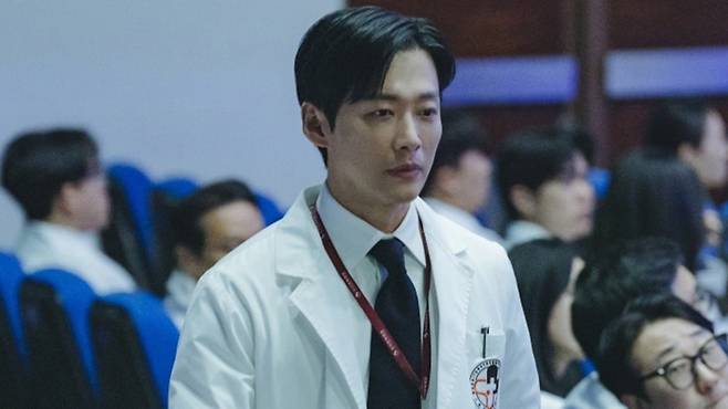 남궁민이 아내 앞에서 돌발 일탈한다./사진제공=KBS