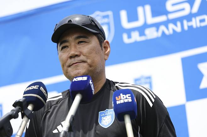 영덕해맞이축구장/ K리그1/ 울산HDFC 영덕 전지훈련/ 울산 김현석 감독/ photo by Jeongsoo Kim