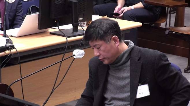 [서울=뉴시스] 12·3 비상계엄 사태 과정에서 이른바 '비선 실세' 역할을 한 것으로 알려진 노상원 전 정보사령관이 지난해 12월 8일 서울중앙지법에서 열린 윤석열 전 대통령 재판에 출석한 모습. (사진=서울중앙지법 제공). 2026.07.02. photo@newsis.com *재판매 및 DB 금지