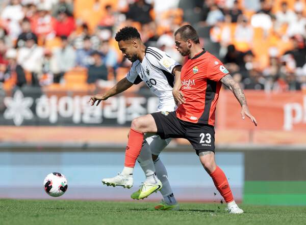 ■ 매치 오브 라운드 : 무패 행진 중인 두 팀, '전북현대 vs 강원FC'.(사진제공=한국프로축구연맹)