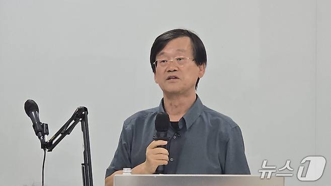 황기돈 중앙노동위원회 위이 3일 서울 성북구 고려대학교에서 개최된 'N% 성과급 교섭과 현 단계 노사관계 과제'를 주제로 한 세미나에서 발언하고 있다. 2026.7.3 ⓒ 뉴스1 김승준 기자