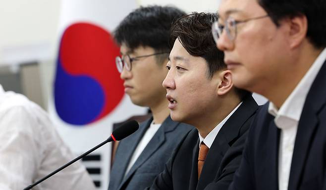 이준석 개혁신당 대표가 지난 2일 국회에서 열린 최고위원회의에서 발언하고 있다. 연합뉴스
