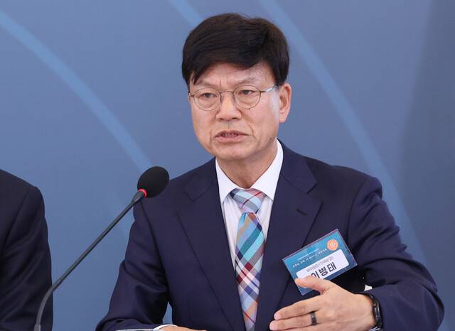 이병태 규제합리화위원회 부위원장이 지난 4월15일 청와대에서 이재명 대통령 주재로 열린 규제합리화위원회 제1차 전체회의에서 발언하고 있다. 청와대사진기자단