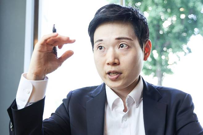 김민석 경북교육청 교권보호 변호사는 "교권 침해를 당했을 때 교사 스스로를 보호할 법적 근거와 제도를 익히면 도움이 된다"고 조언했다. 김경록 기자