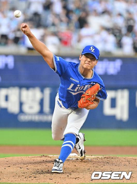 [OSEN=창원, 이석우 기자] 2일 창원NC파크에서 2026 신한 SOL KBO 리그 NC 다이노스와 삼성 라이온즈의 경기가 열렸다. 홈팀 NC는 김태경이, 방문팀 삼성은 김백산이 선발 출전했다. 삼성 라이온즈 선발투수 김백산이 역투하고 있다. 2026.07.02 / foto0307@osen.co.kr