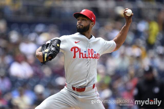 MLB 필라델피아 필리스 투수 크리스토페르 산체스가 28일(한국시간) 열린 샌디에이고 파드리스와 원정 경기에 선발 등판해 7이닝 무실점으로 호투했다./게티이미지코리아