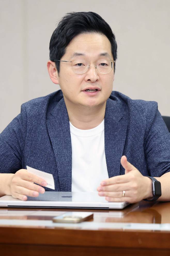 김동현 하나마이크론 부사장이 6월 30일 경기 성남시 하나마이크론R&D센터에서 이투데이와 인터뷰를 갖고 있다. 신태현 기자 holjjak@(이투데이DB)