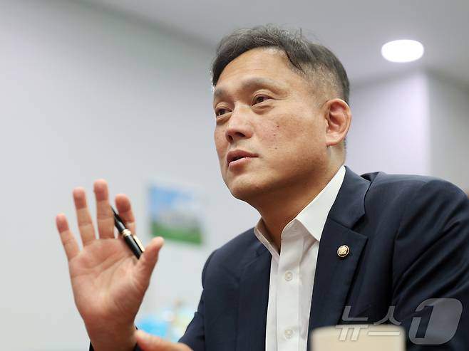 김태규 국민의힘 의원이 7일 오후 서울 여의도 국회 의원회관에서 뉴스1과 인터뷰를 하고 있다. 2026.7.7 ⓒ 뉴스1 황기선 기자