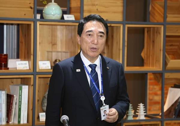 ▲ 박수현 충남지사. 사진=박수현 페이스북